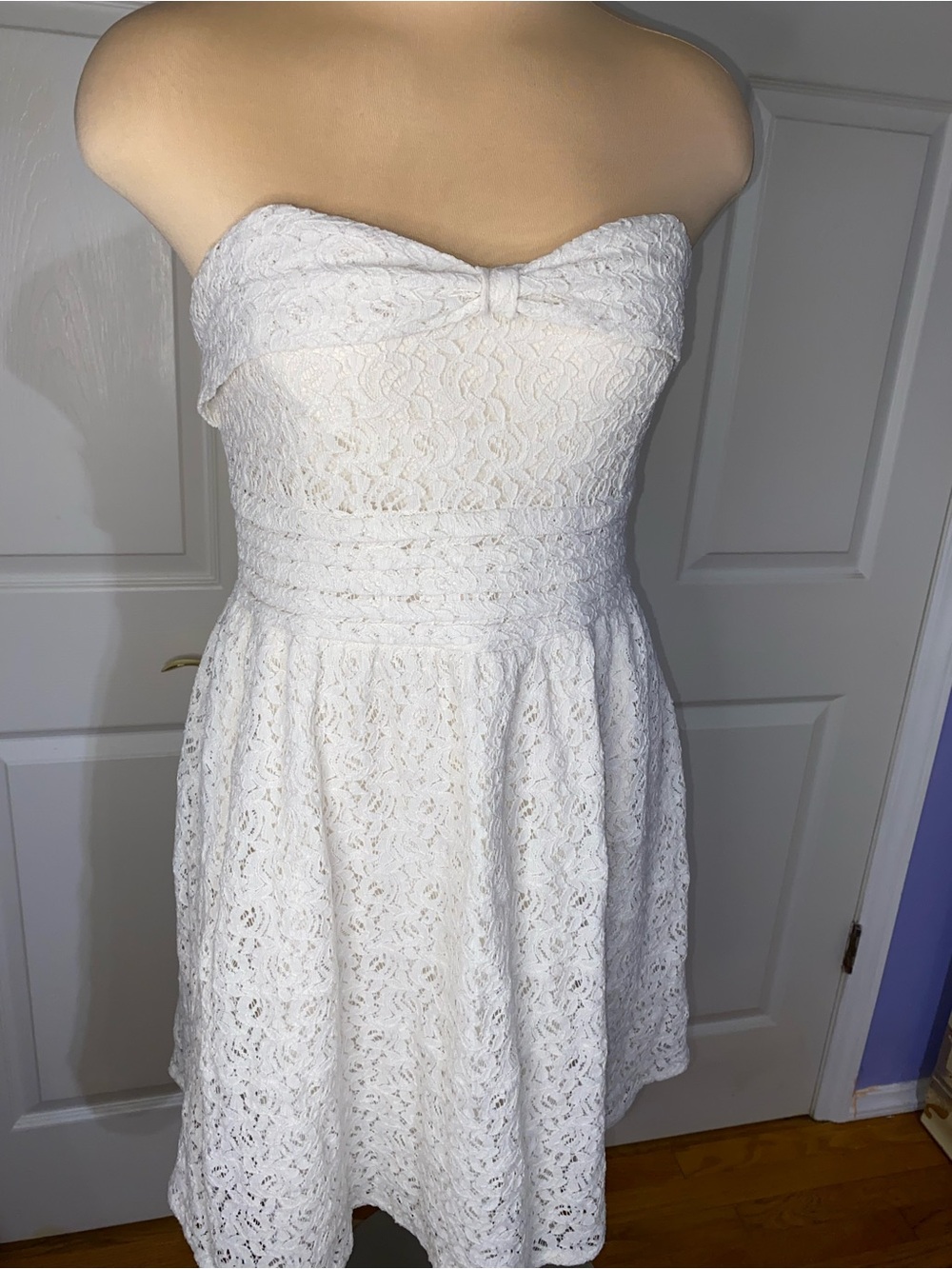 American Rag White Strapless Lace Sweetheart Dress